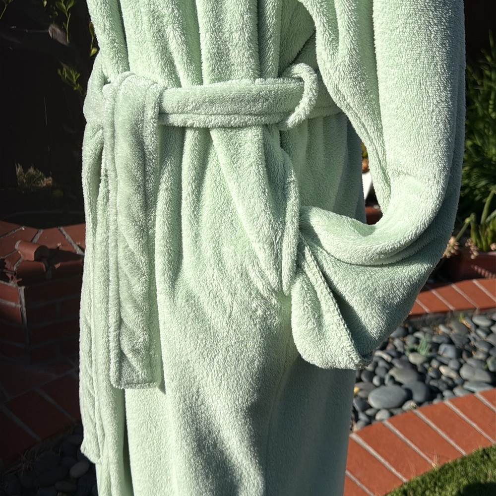 Women's Cozy Green Robe - Picture 5 of 9
